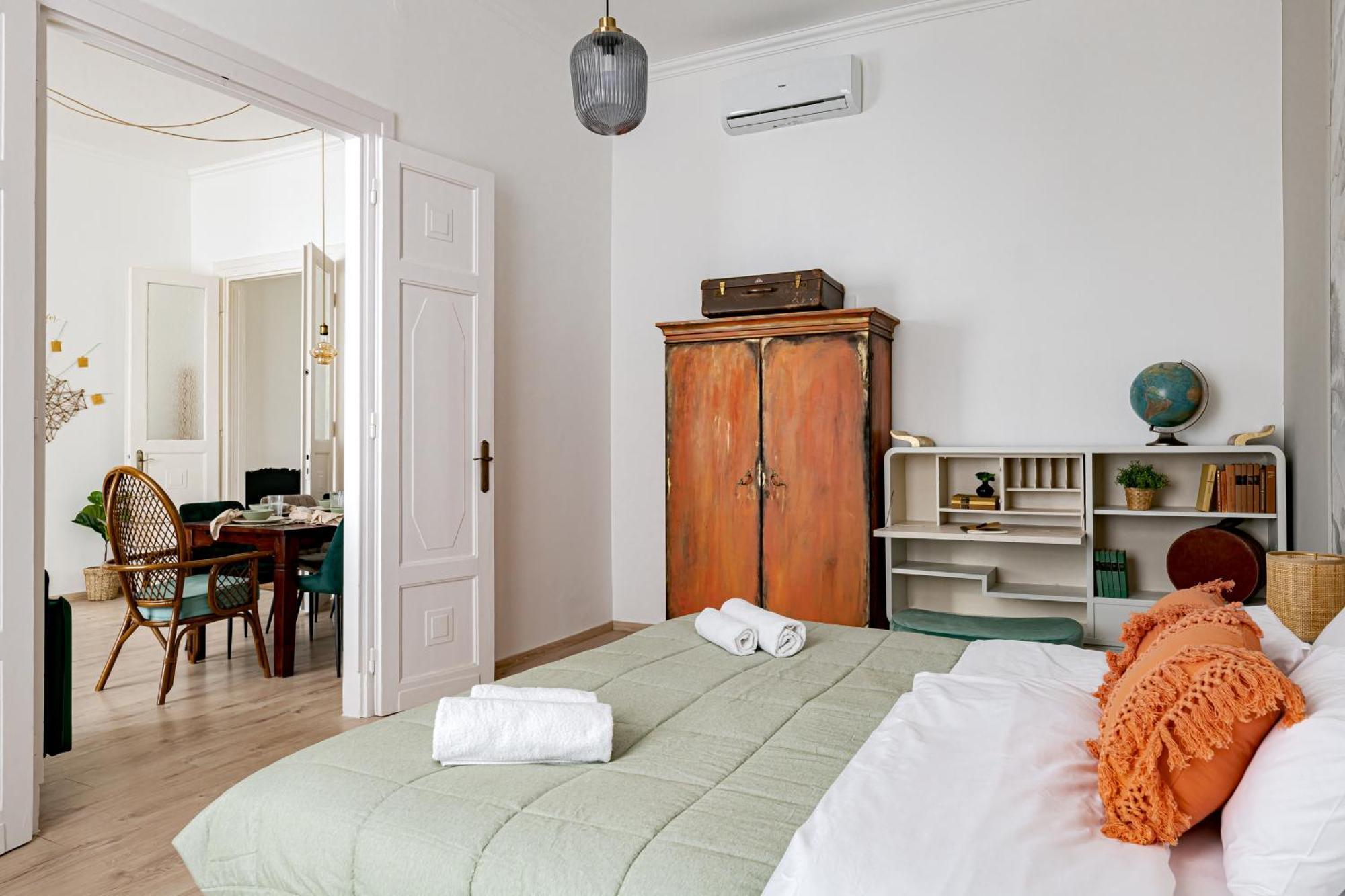 Jungle Aesthetics Downtown Apartman Aircon And Garage Parking Budapeszt Zewnętrze zdjęcie